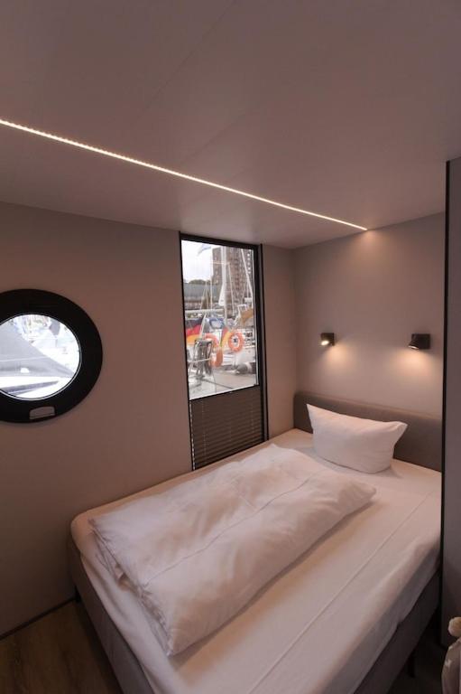 Hausboot Fjord Meeresbrise Mit Dachterrasse In Flensburg Luaran gambar